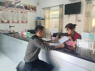 青阳县新河镇 深化“帮办代办”服务，证照办理更贴心
